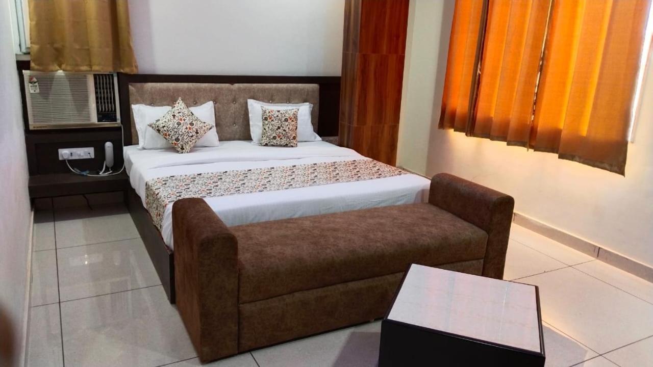 Hotel Bagga Kuteer Haridwar Ngoại thất bức ảnh